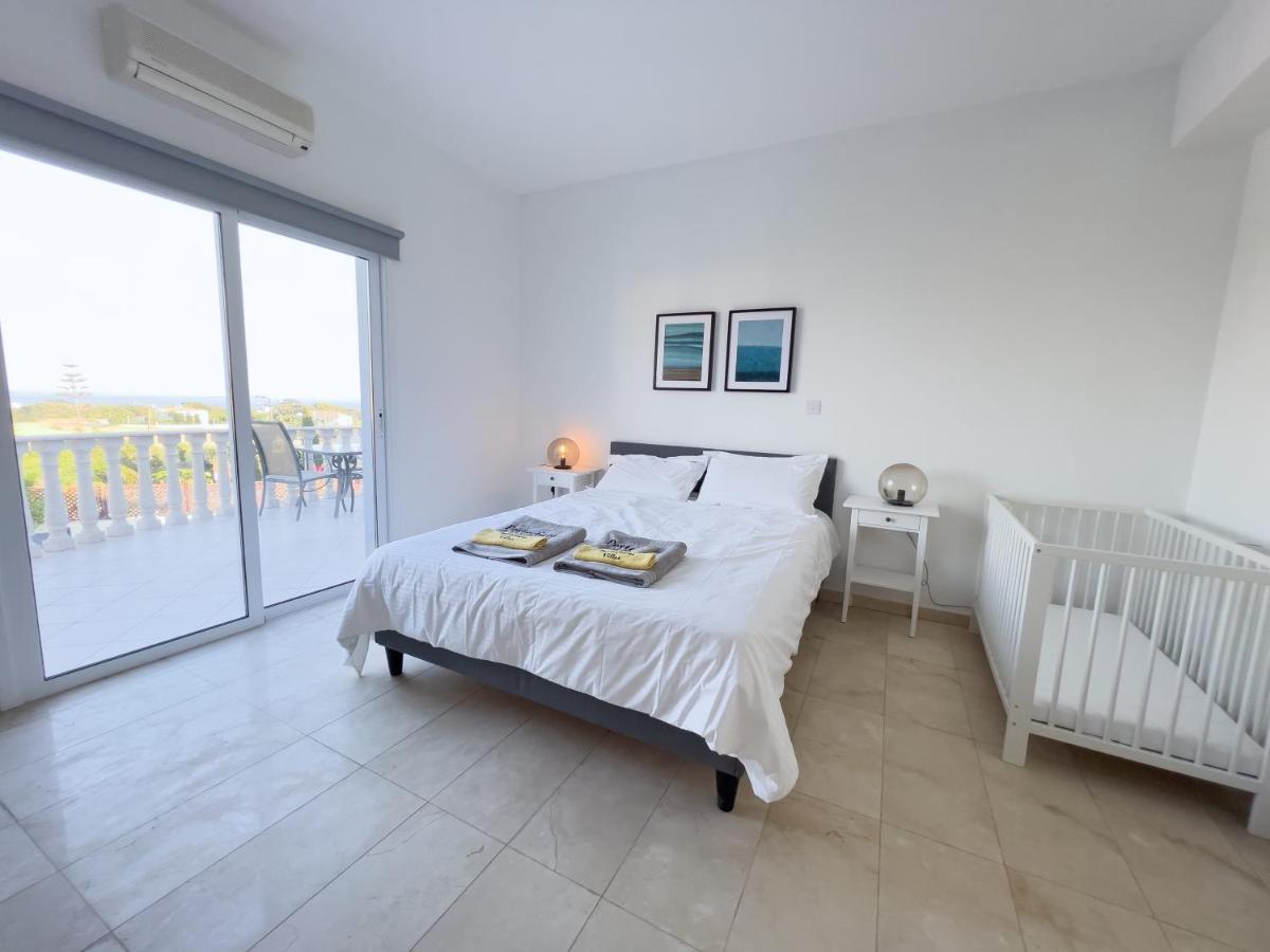 Grand villa Lynn seaview Ayia Napa Exteriör bild