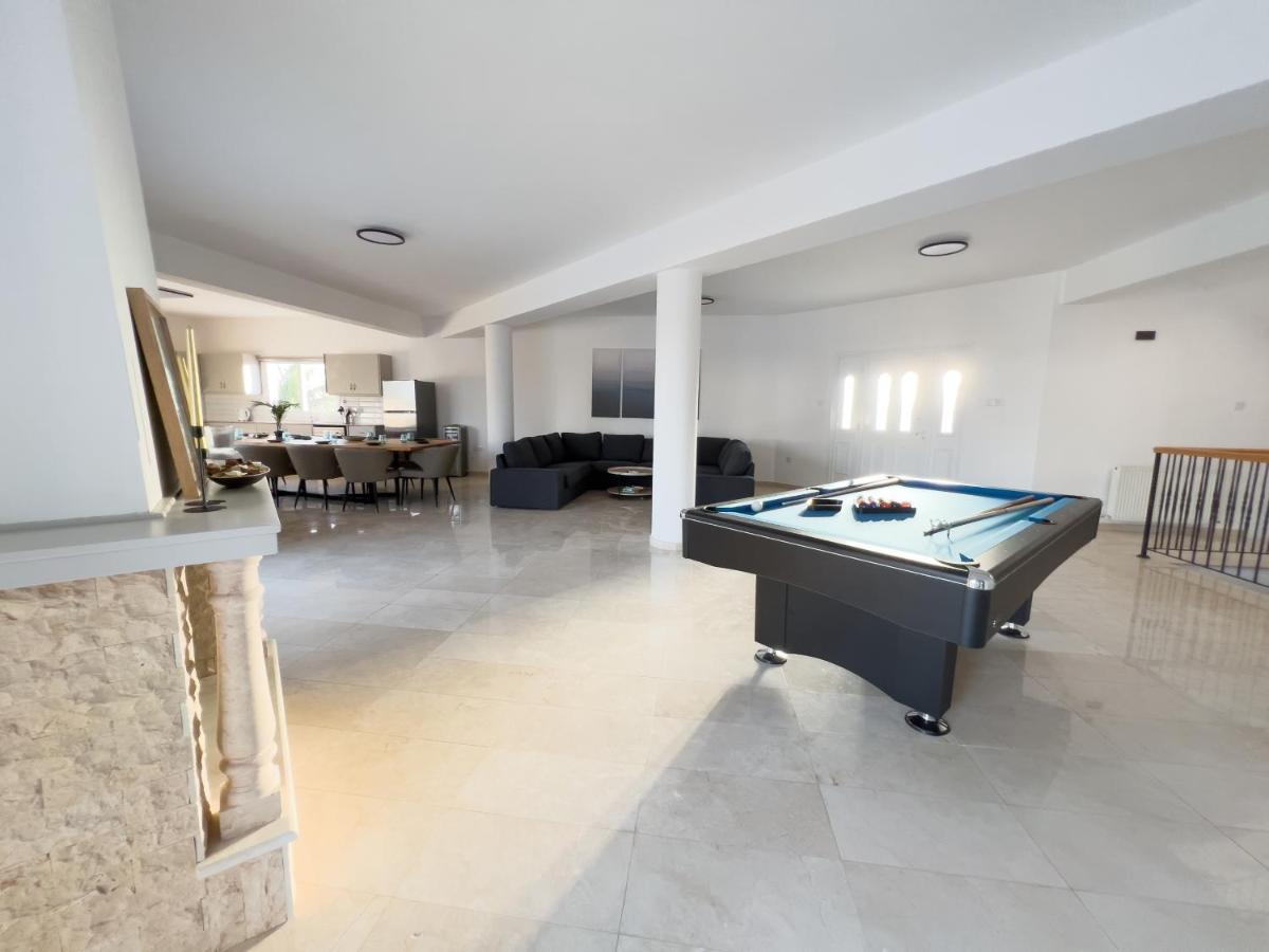 Grand villa Lynn seaview Ayia Napa Exteriör bild