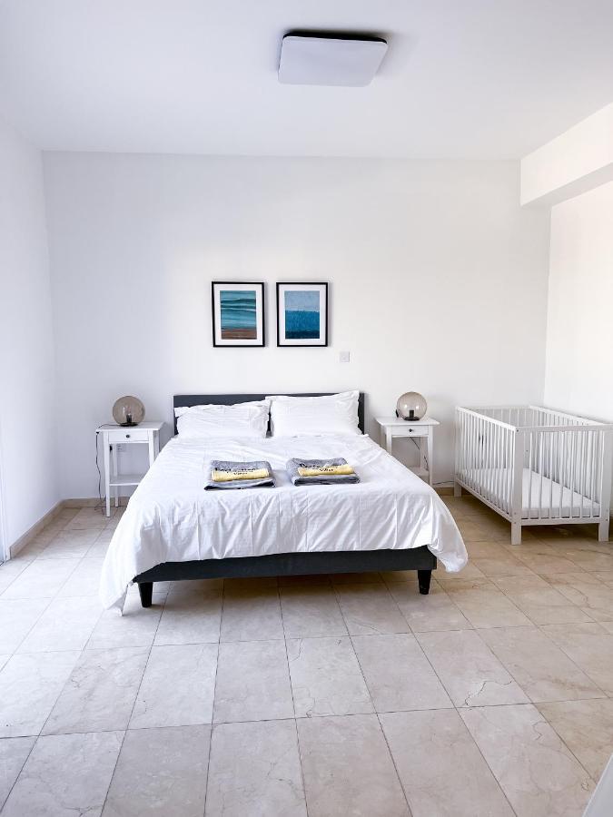 Grand villa Lynn seaview Ayia Napa Exteriör bild