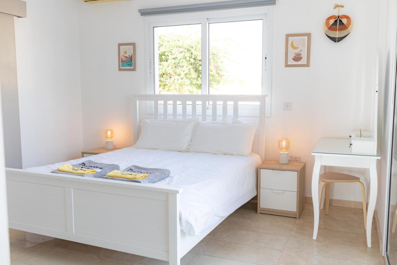 Grand villa Lynn seaview Ayia Napa Exteriör bild